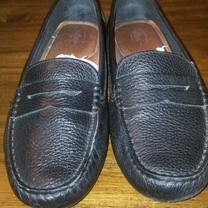 I am selling Black pair Bass/Missy flats
